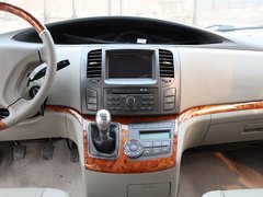 2011款 2.0T 手动 公务版 7座