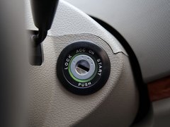 2011款 2.0T 手动 公务版 7座
