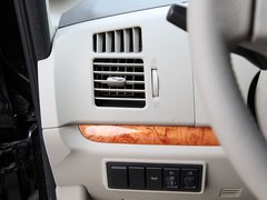 2011款 2.0T 手动 公务版 7座