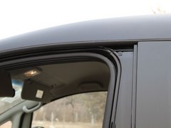 2011款 2.0T 手动 公务版 7座
