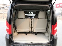 2011款 2.0T 手动 公务版 7座