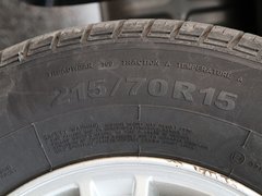 2011款 2.0T 手动 公务版 7座