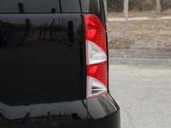 2011款 2.0T 手动 公务版 7座