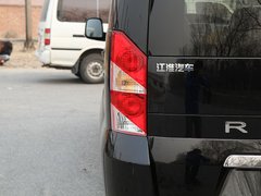 2011款 2.0T 手动 公务版 7座