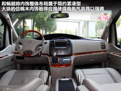 2011款 2.0T 手动 商务版 7座