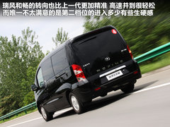 2011款 2.0T 手动 商务版 7座