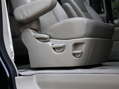 2011款 2.0T 手动 商务版 7座