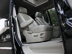 2011款 2.0T 手动 商务版 7座