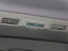 2011款 2.0T 手动 商务版 7座