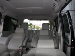 2011款 2.0T 手动 商务版 7座