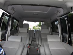 2011款 2.0T 手动 商务版 7座