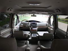 2011款 2.0T 手动 商务版 7座