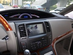2011款 2.0T 手动 商务版 7座