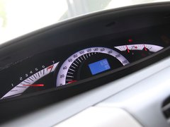 2011款 2.0T 手动 商务版 7座