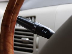 2011款 2.0T 手动 商务版 7座