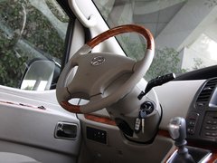 2011款 2.0T 手动 商务版 7座