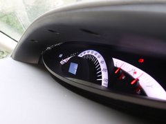 2011款 2.0T 手动 商务版 7座