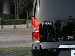 2011款 2.0T 手动 商务版 7座