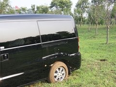 2011款 2.0T 手动 商务版 7座