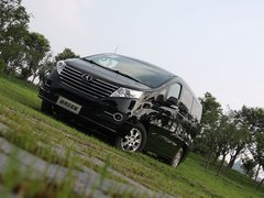 2011款 2.0T 手动 商务版 7座