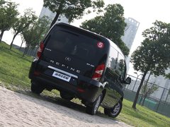 2011款 2.0T 手动 商务版 7座