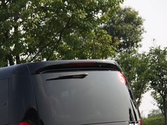 2011款 2.0T 手动 商务版 7座