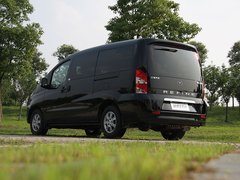 2011款 2.0T 手动 商务版 7座