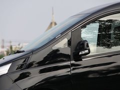 2011款 2.0T 手动 商务版 7座
