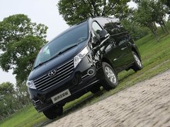 2011款 2.0T 手动 商务版 7座