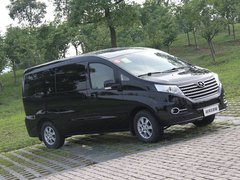 2011款 2.0T 手动 商务版 7座