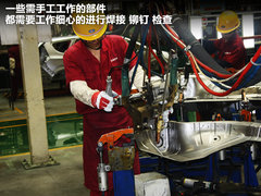 2011款 2.0T 手动 商务版 7座