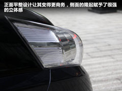2011款 2.0T 手动 商务版 7座