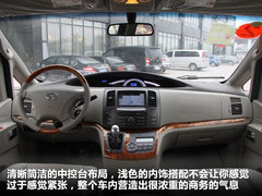 2011款 2.0T 手动 商务版 7座