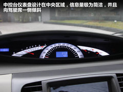 2011款 2.0T 手动 商务版 7座