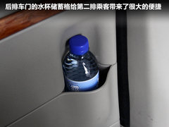 2011款 2.0T 手动 商务版 7座