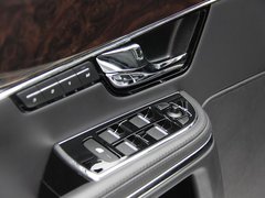 2011款 3.0 自动 全景商务版