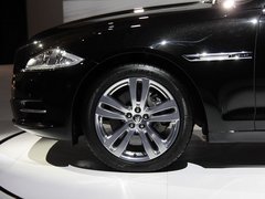 2011款 3.0 自动 全景商务版