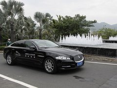 2011款 3.0 自动 全景商务版