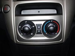 2012款 1.5L 手动 两驱舒适型 5座