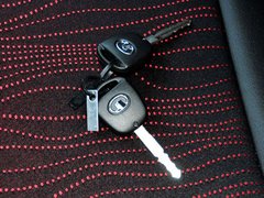 2012款 1.5L 手动 两驱舒适型 5座