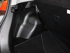 2012款 1.5L 手动 两驱舒适型 5座