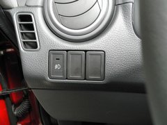 2011款 1.6L 自动 运动型(改款)