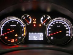 2011款 1.6L 自动 运动型(改款)