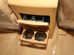 2012款 1.8T 手动 两驱商务版 5座
