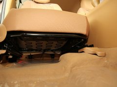2012款 1.8T 手动 两驱商务版 5座