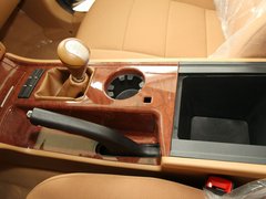 2012款 1.8T 手动 两驱商务版 5座