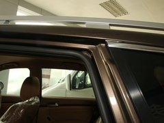 2012款 1.8T 手动 两驱商务版 5座