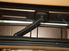 2012款 1.8T 手动 两驱商务版 5座