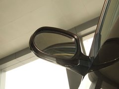 2012款 1.8T 手动 两驱商务版 5座