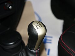 2012款 1.5L 手动 两驱豪华型 5座